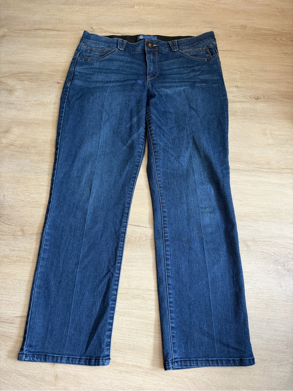 Democracy "Ab"solution Straight Leg Mid Rise Slimming Jeans Medium Wash SZ 12P - Picture 3 of 9